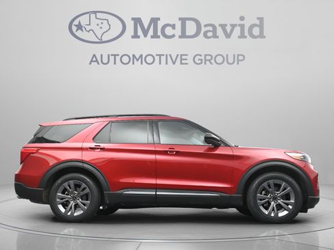 Used 2022 Ford Explorer XLT w/ Equipment Group 202A RWD image 32