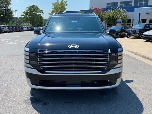New 2026 Hyundai Palisade Calligraphy FWD image 2