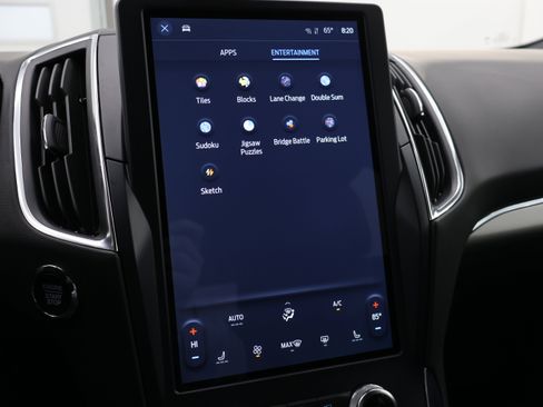 Used 2023 Ford Edge ST image 51