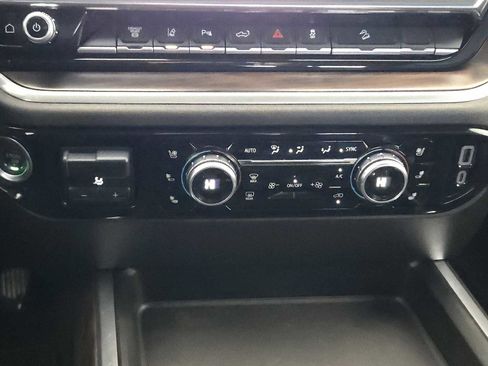 Certified 2025 GMC Sierra 2500 SLT w/ SLT Convenience Package image 20