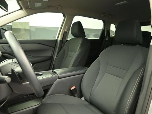 Certified 2025 Nissan Rogue S FWD image 3