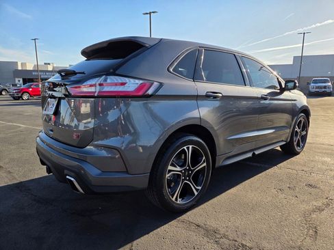 Certified 2022 Ford Edge ST image 6