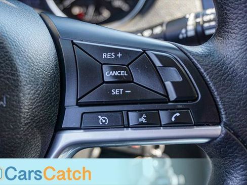 Used 2018 Nissan Rogue S image 34