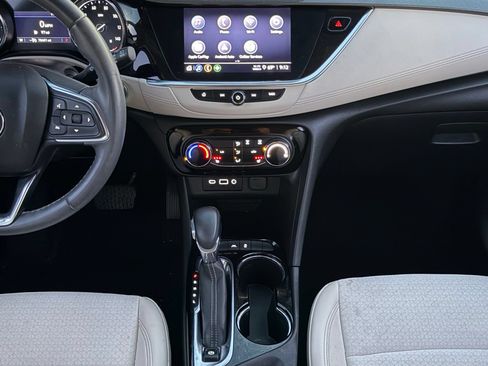Used 2022 Buick Encore GX Preferred w/ Cold Weather Comfort Package FWD image 18