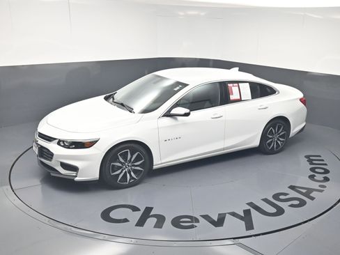 Used 2017 Chevrolet Malibu LT w/ Leather Package FWD image 29