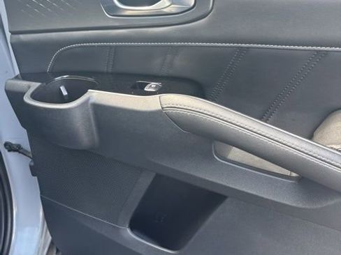 Used 2023 Kia Sorento SX image 37