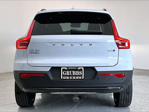 New 2026 Volvo XC40 B5 Ultra w/ Protection Package Premier AWD/4WD image 5