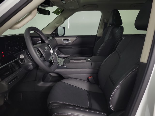 Certified 2026 INFINITI QX80 Luxe RWD image 17