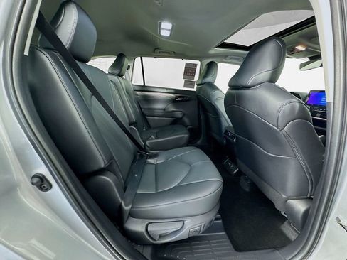 New 2025 Toyota Highlander Limited image 27