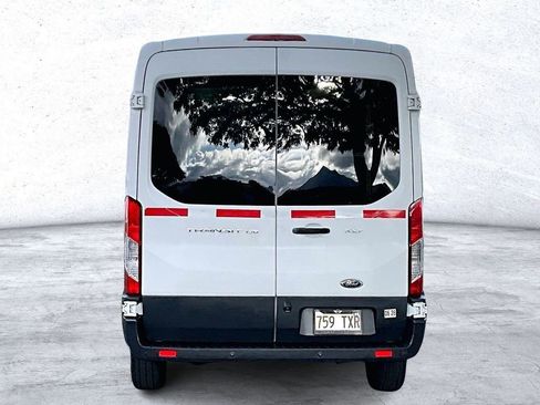 Used 2016 Ford Transit 150 XLT image 4