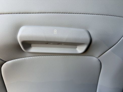 New 2025 Ford Expedition Active image 44