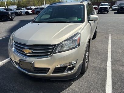 Used 2017 Chevrolet Traverse LT