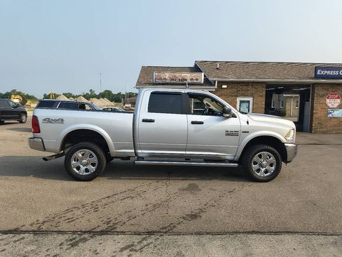 Used 2018 RAM 2500 Outdoorsman AWD/4WD image 2