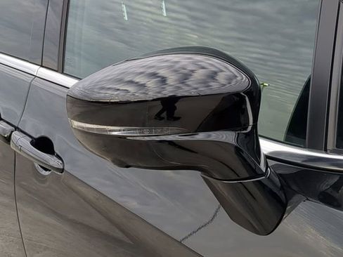 New 2026 Chrysler Pacifica Select image 12