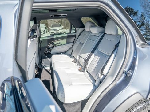 New 2026 Land Rover Range Rover Sport SE image 23