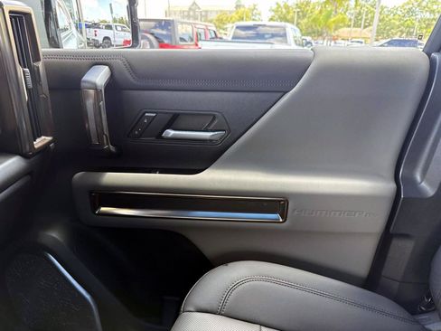 Used 2024 GMC Hummer EV 3X AWD/4WD image 25