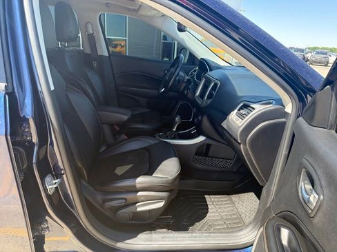 Used 2020 Jeep Compass Latitude FWD image 23