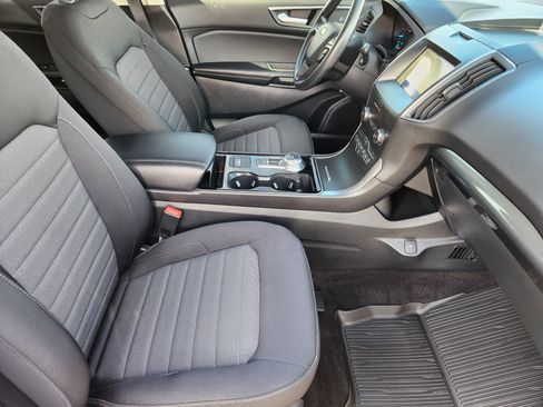 Used 2020 Ford Edge SE w/ Cargo Accessory Package FWD image 14