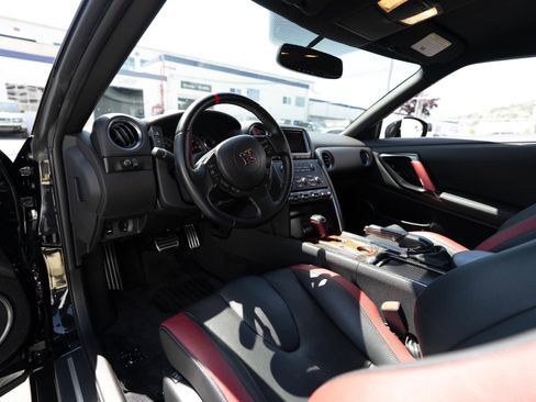 Used 2013 Nissan GT-R Black Edition AWD/4WD image 59