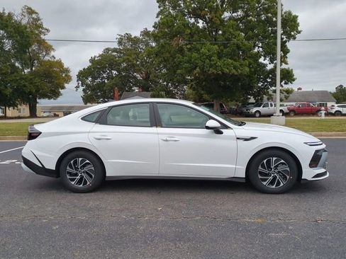 New 2026 Hyundai Sonata Blue image 3