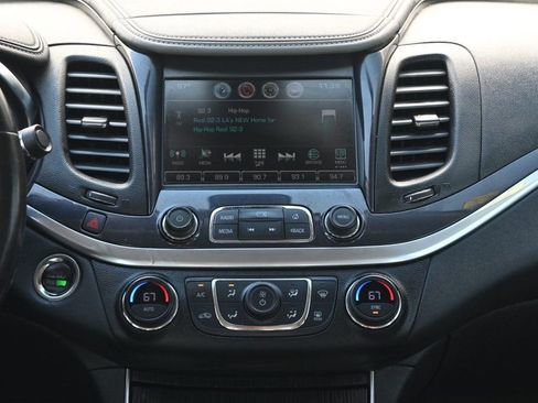 Used 2018 Chevrolet Impala LT image 11