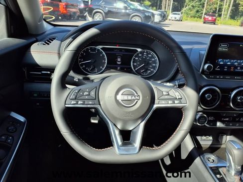 Used 2025 Nissan Sentra SR w/ Midnight Edition FWD image 12