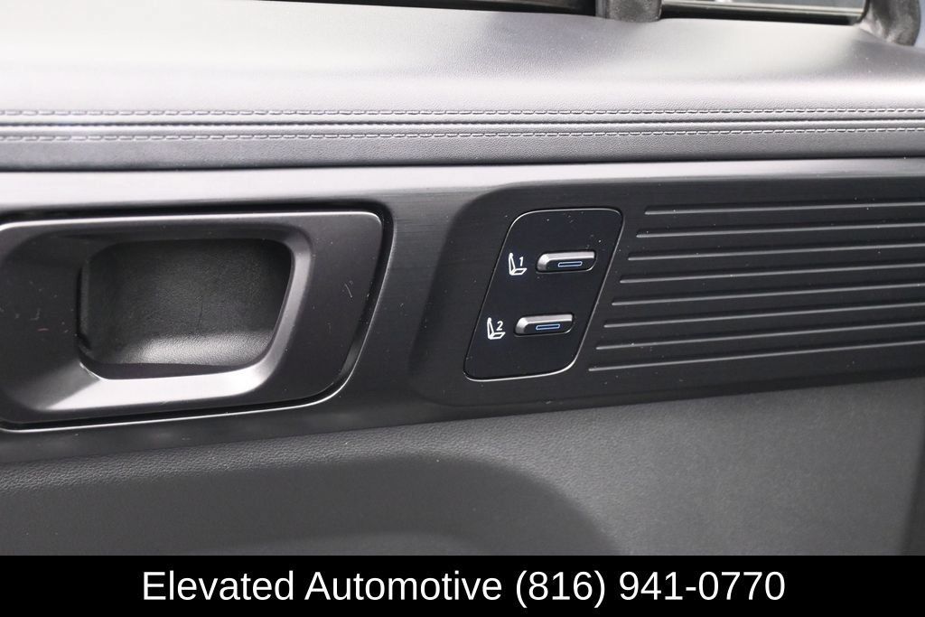 Used 2025 Hyundai Santa Fe Calligraphy AWD/4WD image 19