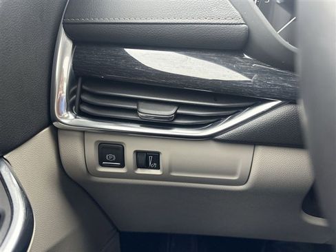 Certified 2023 Cadillac XT4 Premium Luxury w/ Cold Weather Package image 17