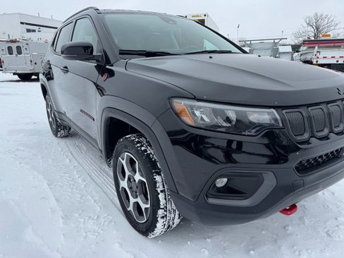 Used 2022 Jeep Compass Trailhawk w/ Trailhawk Convenience Group image 12