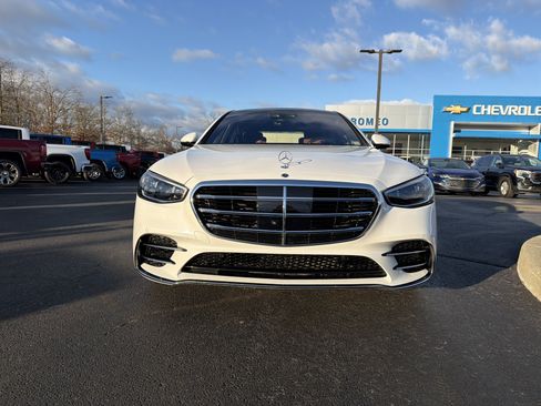 Used 2025 Mercedes-Benz S 580 S 580 image 2