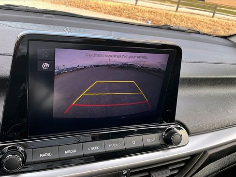 Used 2024 Kia Forte LX image 18