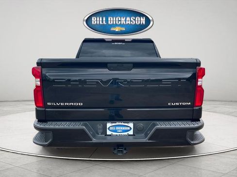 Used 2020 Chevrolet Silverado 1500 Custom w/ Custom Value Package image 6