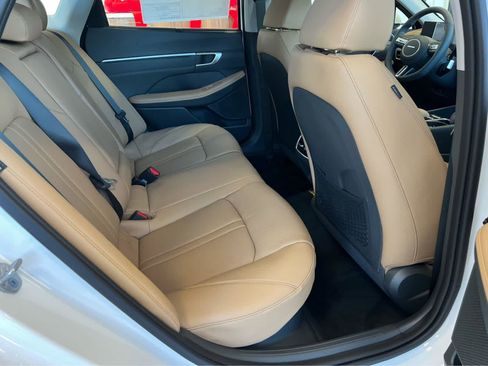 New 2026 Hyundai Sonata Limited FWD image 22