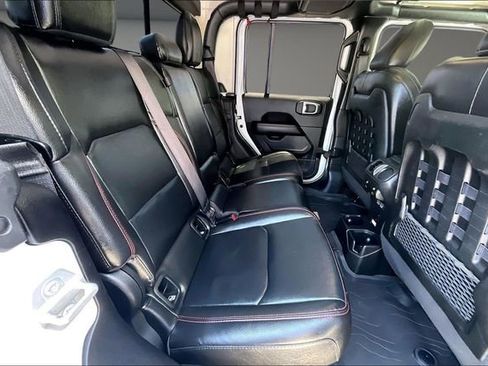 Used 2023 Jeep Gladiator Rubicon w/ Cold Weather Group AWD/4WD image 26