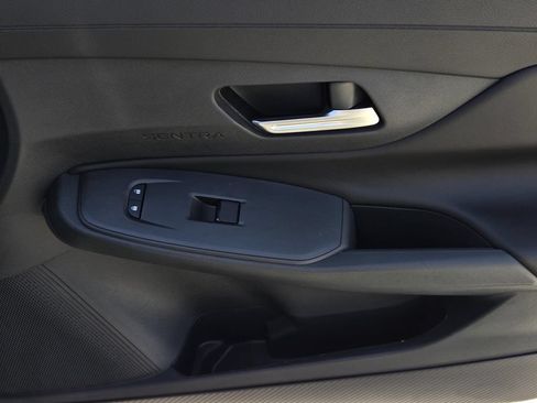 New 2027 Nissan Sentra SV w/ Floor Mat Package FWD image 8