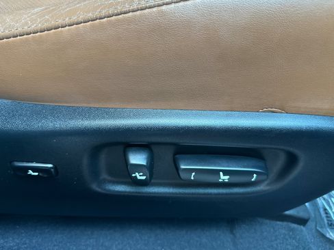 Used 2013 Lexus RX 350 AWD w/ Premium Pkg image 23