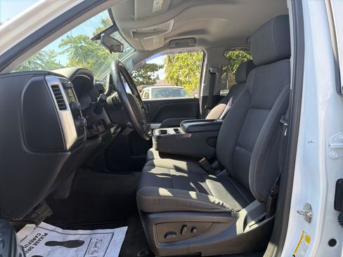 Used 2018 Chevrolet Silverado 1500 LT w/ All Star Edition AWD/4WD image 8
