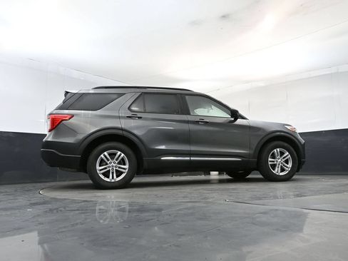 Used 2020 Ford Explorer XLT w/ Equipment Group 202A AWD/4WD image 24
