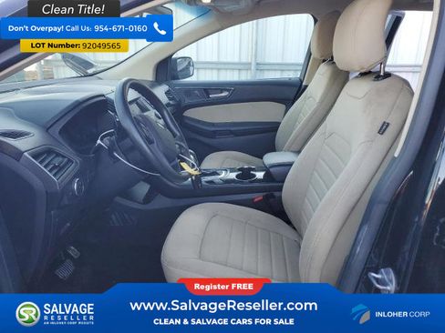 Used 2017 Ford Edge SE image 9