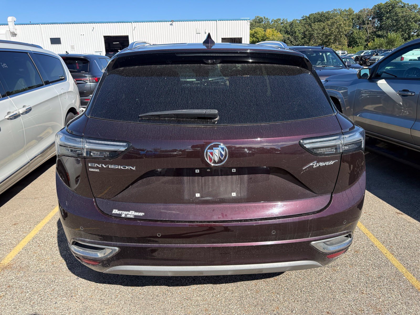 Used 2023 Buick Envision Avenir AWD/4WD image 3