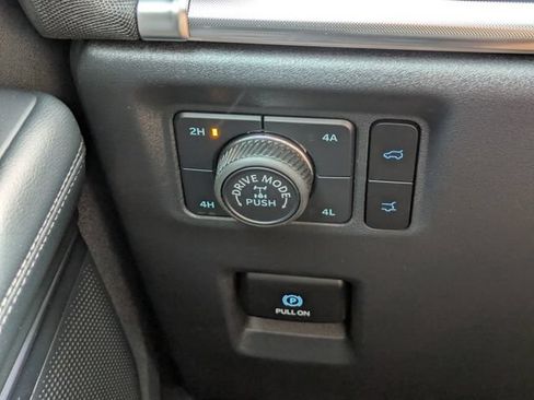 Used 2025 Ford Expedition Tremor AWD/4WD image 30