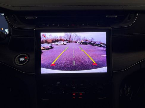 Used 2024 Jeep Grand Cherokee Overland image 25