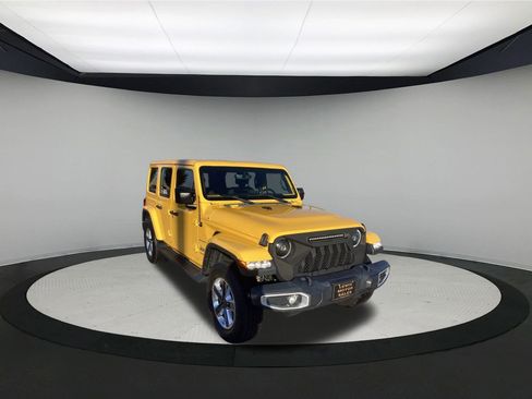 Used 2020 Jeep Wrangler Unlimited Sahara w/ Uconnect 4C Nav & Sound Group image 2