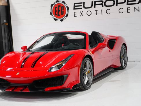 Used 2020 Ferrari 488 Pista Spider RWD image 33