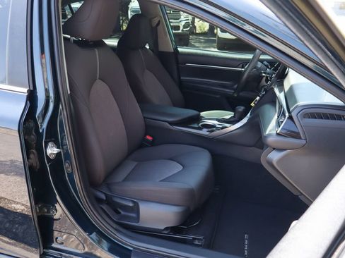 Used 2021 Toyota Camry LE FWD image 38