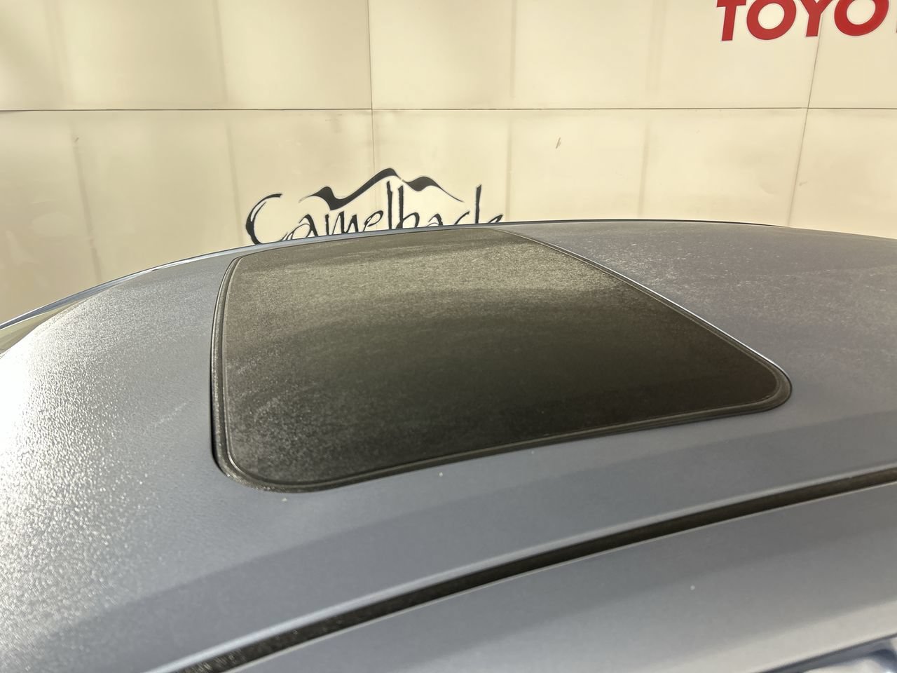 Used 2024 Toyota Corolla XSE FWD image 11