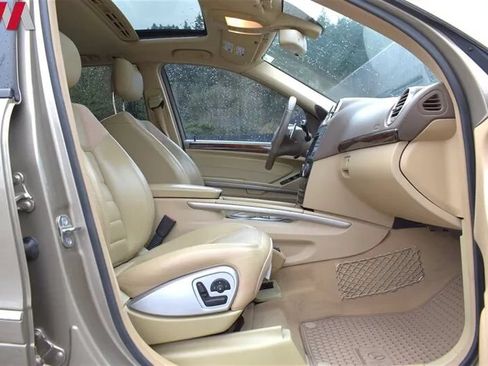 Used 2009 Mercedes-Benz ML 63 AMG 4MATIC image 25