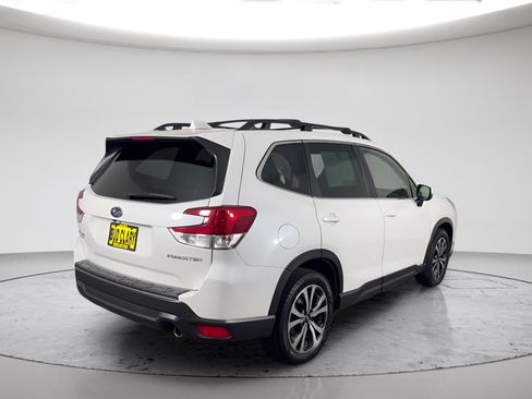 Used 2022 Subaru Forester Limited w/ Popular Package #2 AWD/4WD image 7
