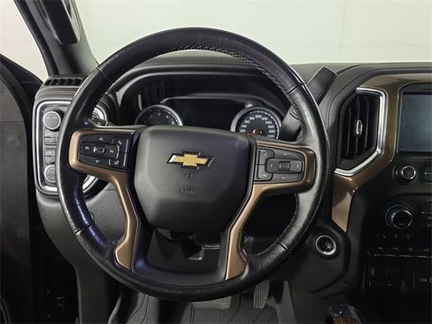 Used 2021 Chevrolet Silverado 1500 High Country w/ Technology Package image 13