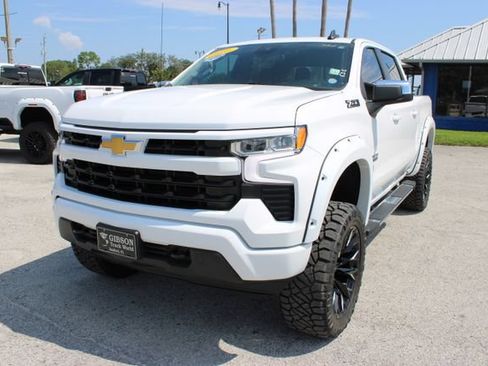 Used 2026 Chevrolet Silverado 1500 LT w/ Texas Edition Plus AWD/4WD image 3